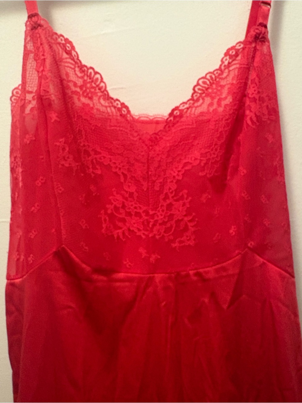 Vanity Fair Scarlet Lace-Trim Slip Chemise - Picture 9 of 11